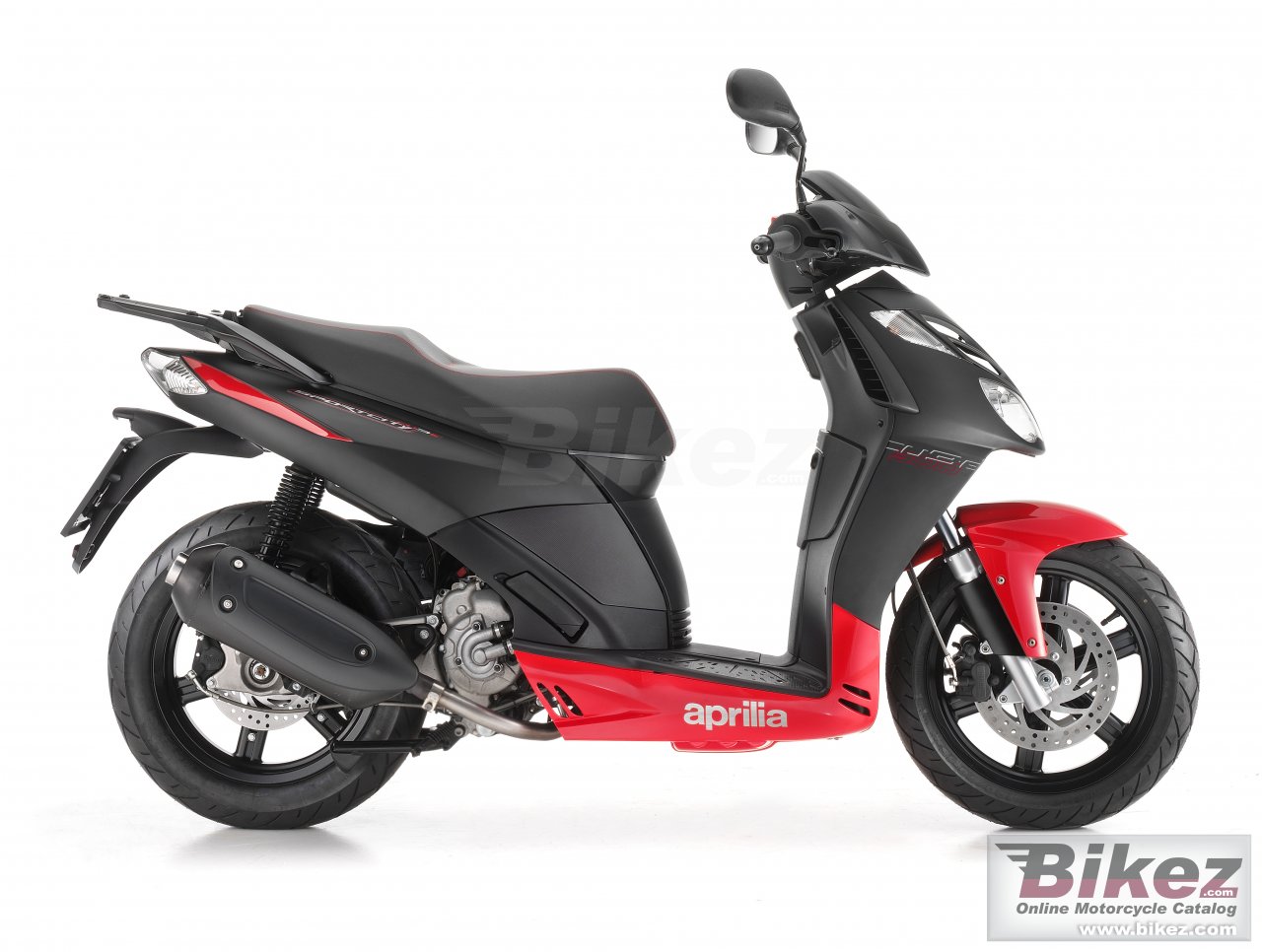 Big Aprilia sportcity cube 300 picture and wallpaper from Bikez.com